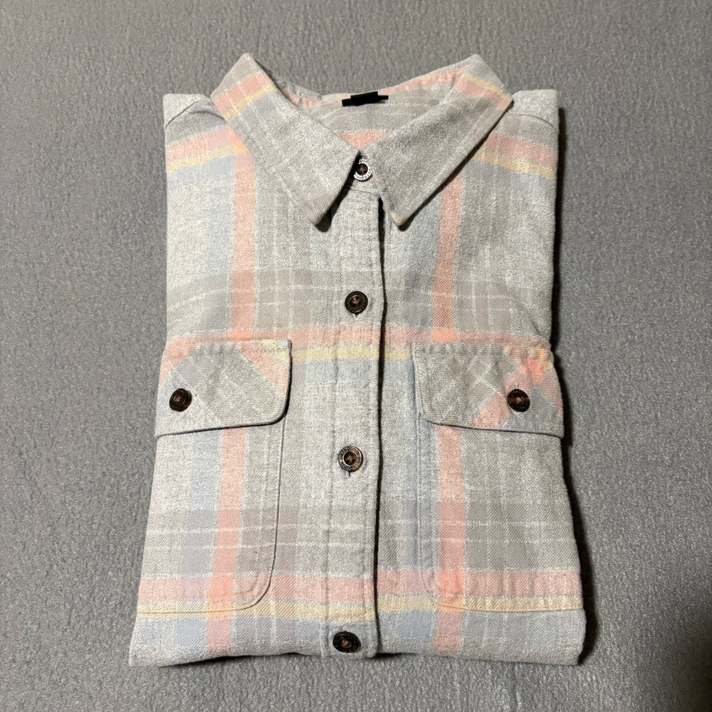 Patagonia LS Shirt Organic Cotton Fjord Flannel Women's L 42405 Gray Pink Plaid - Picture 9 of 10